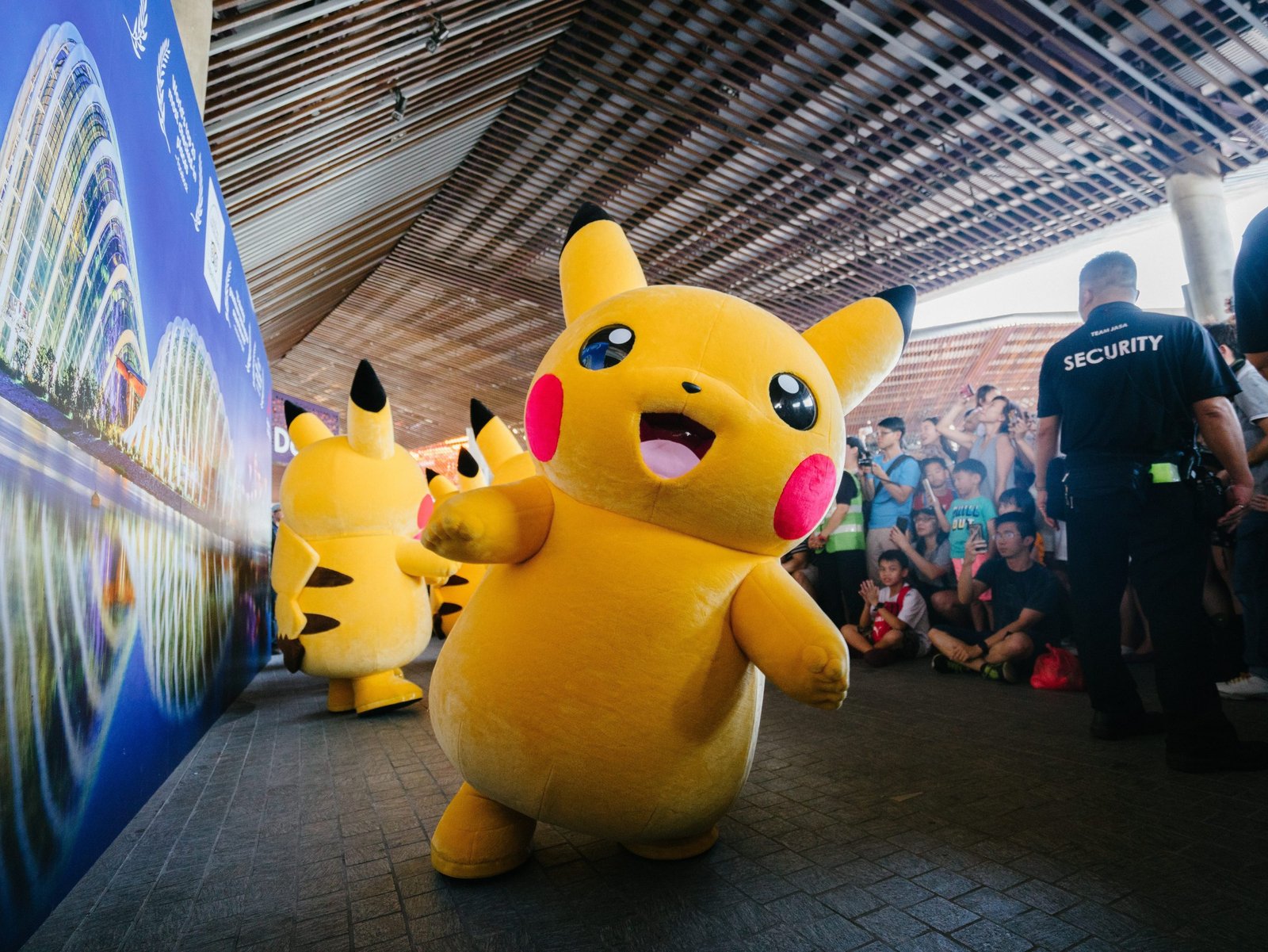 pikachu-on-stage